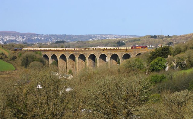 The VSOE pullman train at Angarrack today. Passed Hayle again at around 14.00 & 14.35 The VSOE pullman train at Angarrack today. Passed Hayle again at around 14.00 & 14.35
